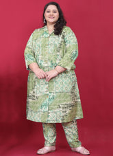 Green Plus Size Trendy Kurti Pant Set in Premium Vertical Print