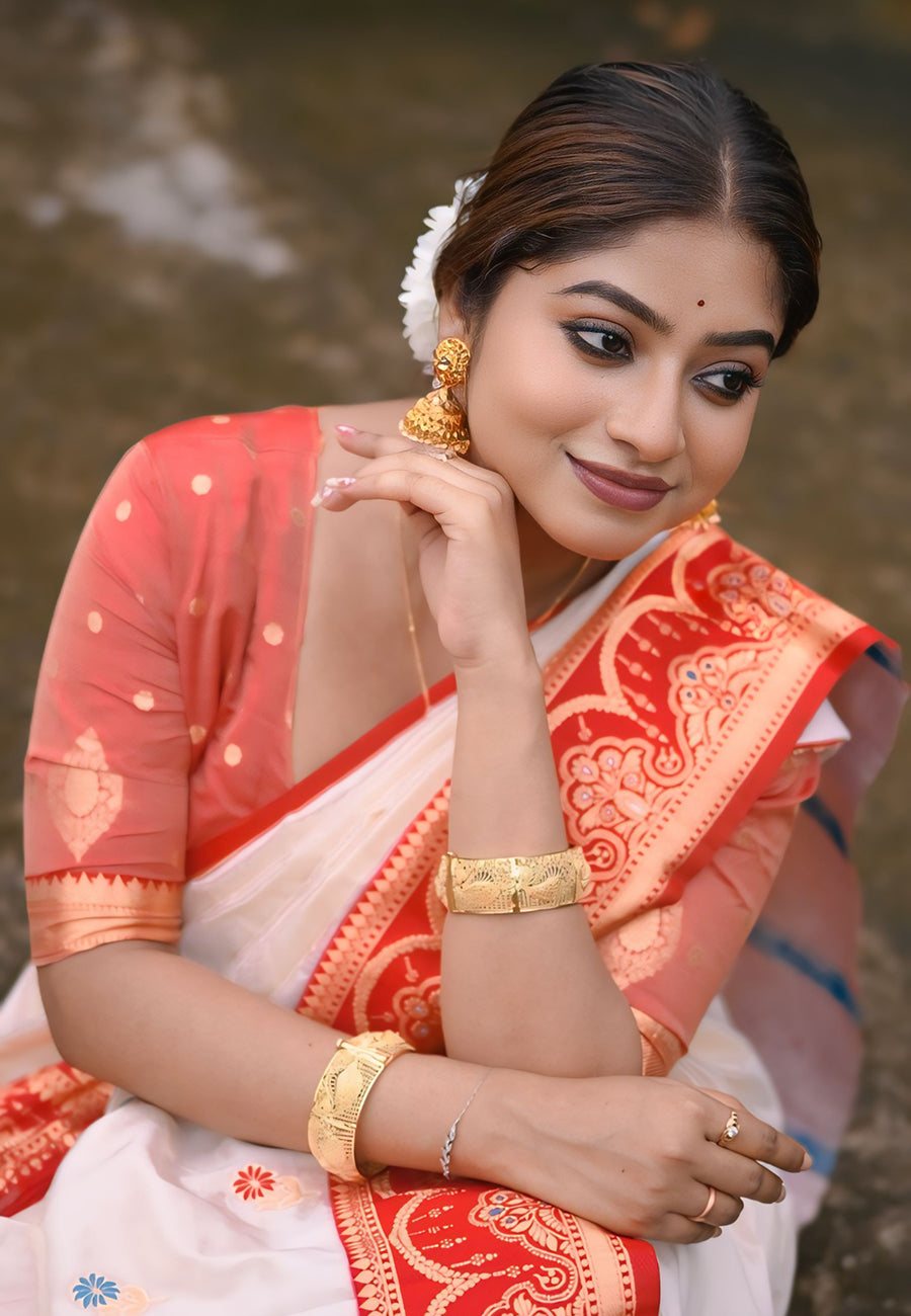 White Red Soft Silk Saree with Flower Butti Durga Pooja Zari Woven Saree
