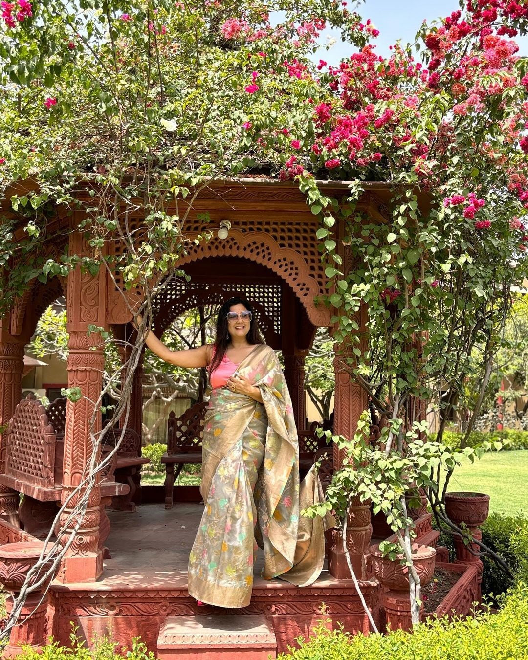 Riti Verma in Grey Organza Meenakari Floral Zari Woven Saree