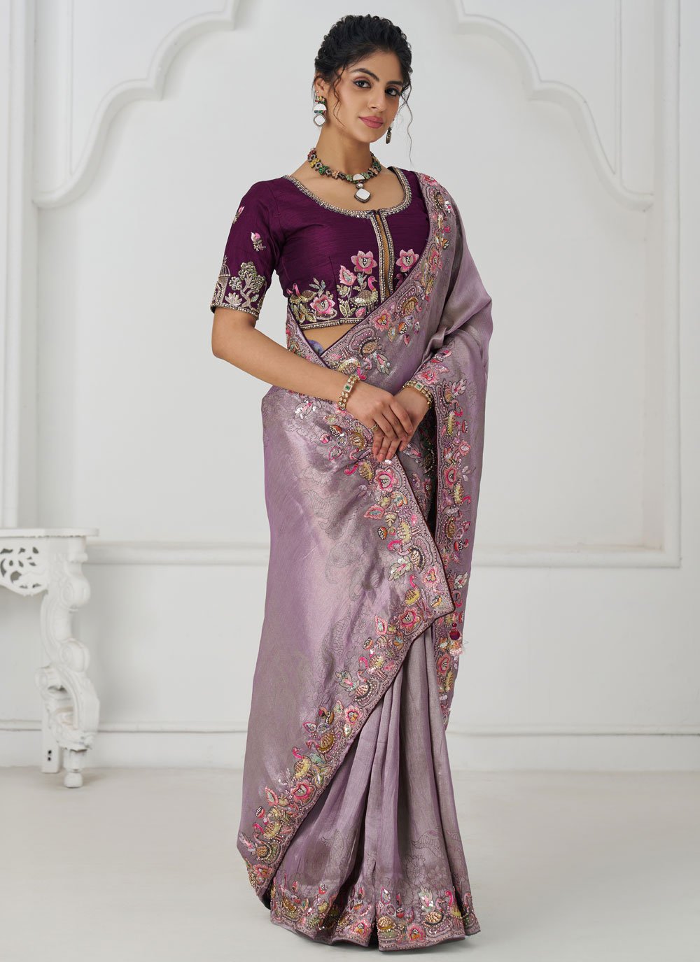 Graceful bird motifs enhance traditional charm