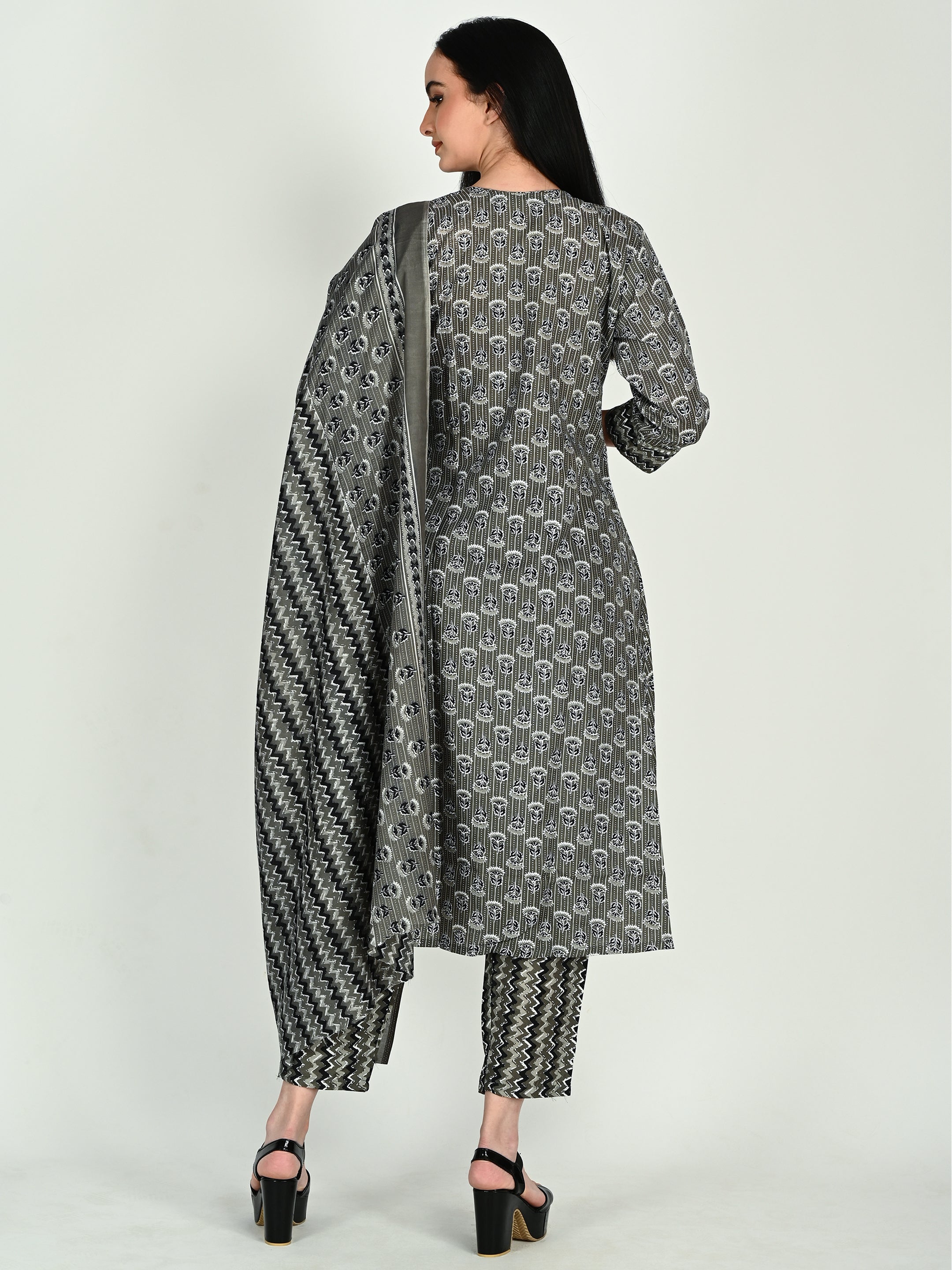 Grey & Black Cotton Blend Floral Block Printed Kurta & Pant With Dupatta