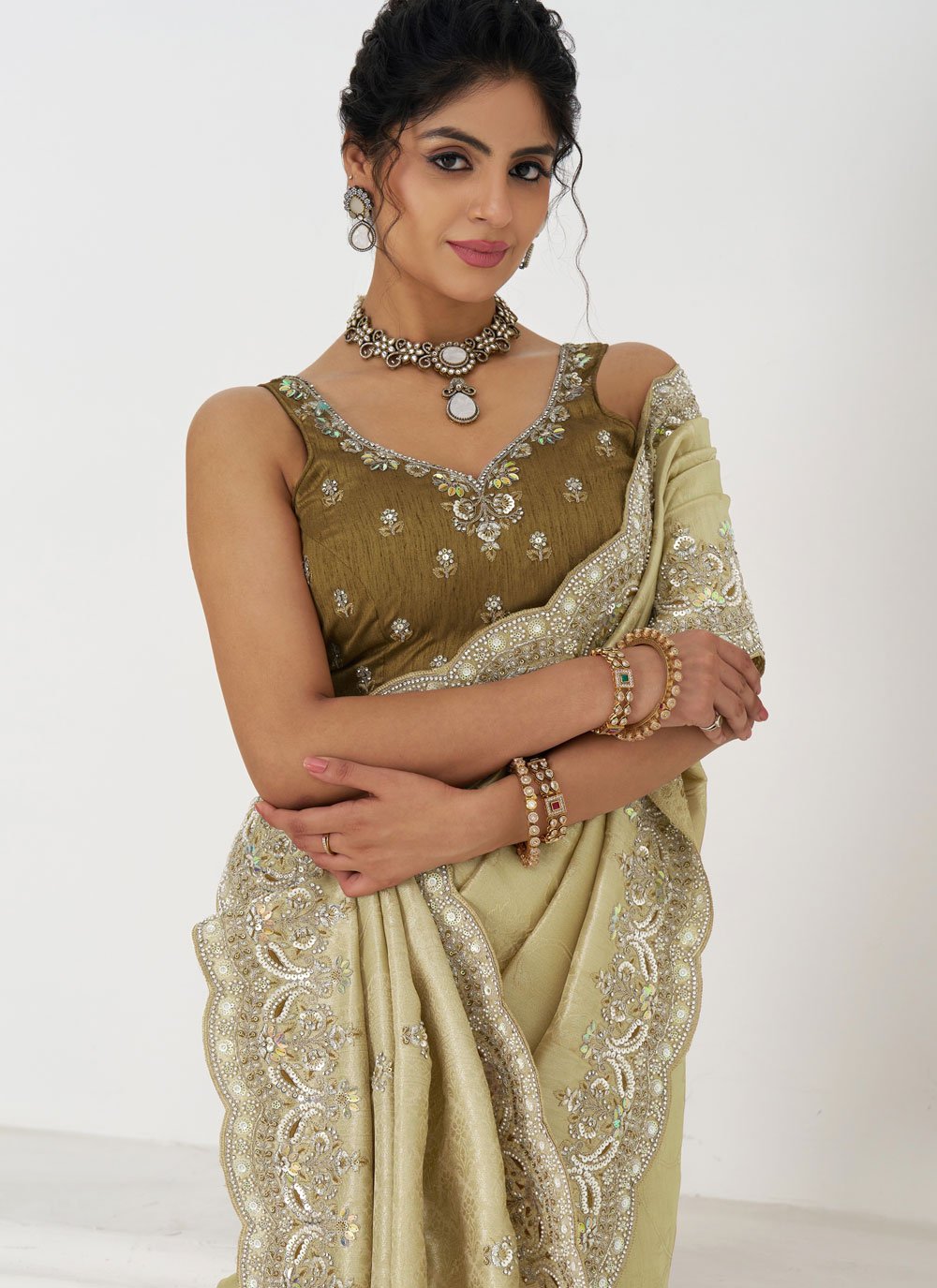 Luxurious Banarasi patch border detailing saree