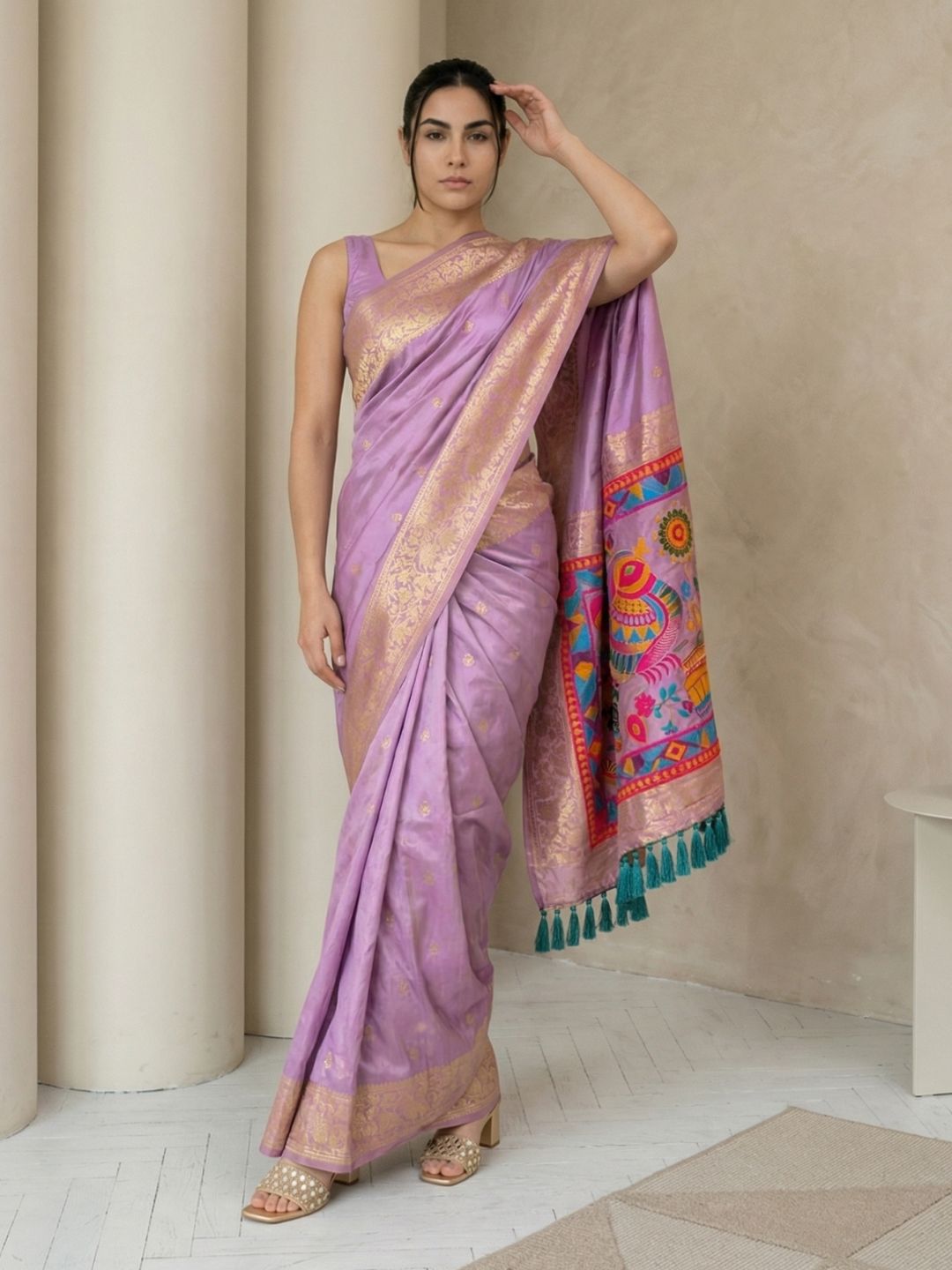 designer silk saree with unique sparrow pallu and classic finish