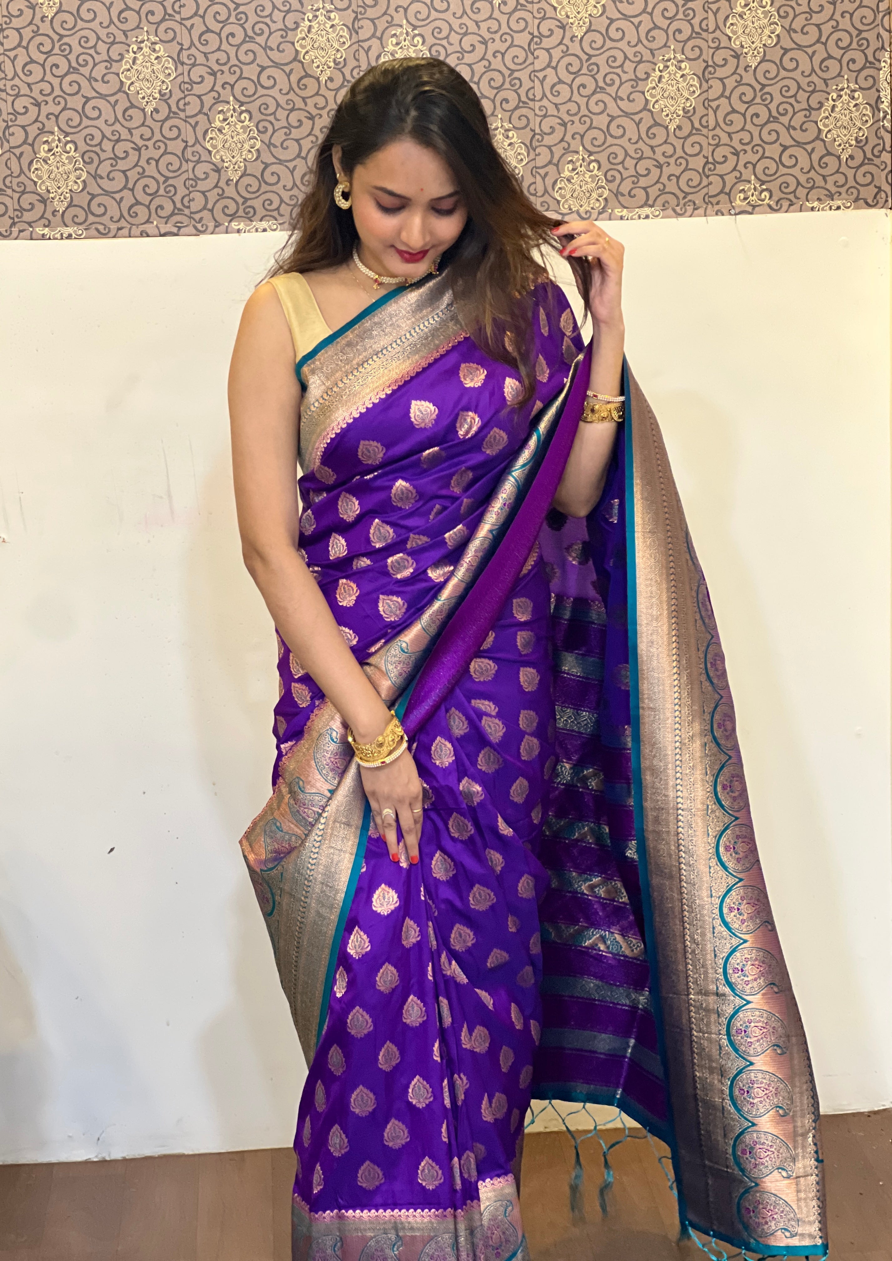 Purple Soft Silk Contrast Zari Woven Saree