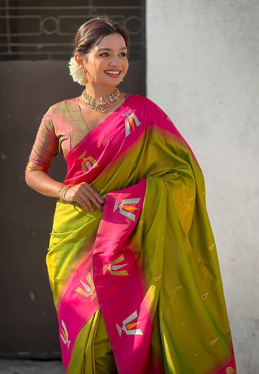 Mehendi Green South Traditional Tilak Contrast Soft Silk Zari Woven Saree