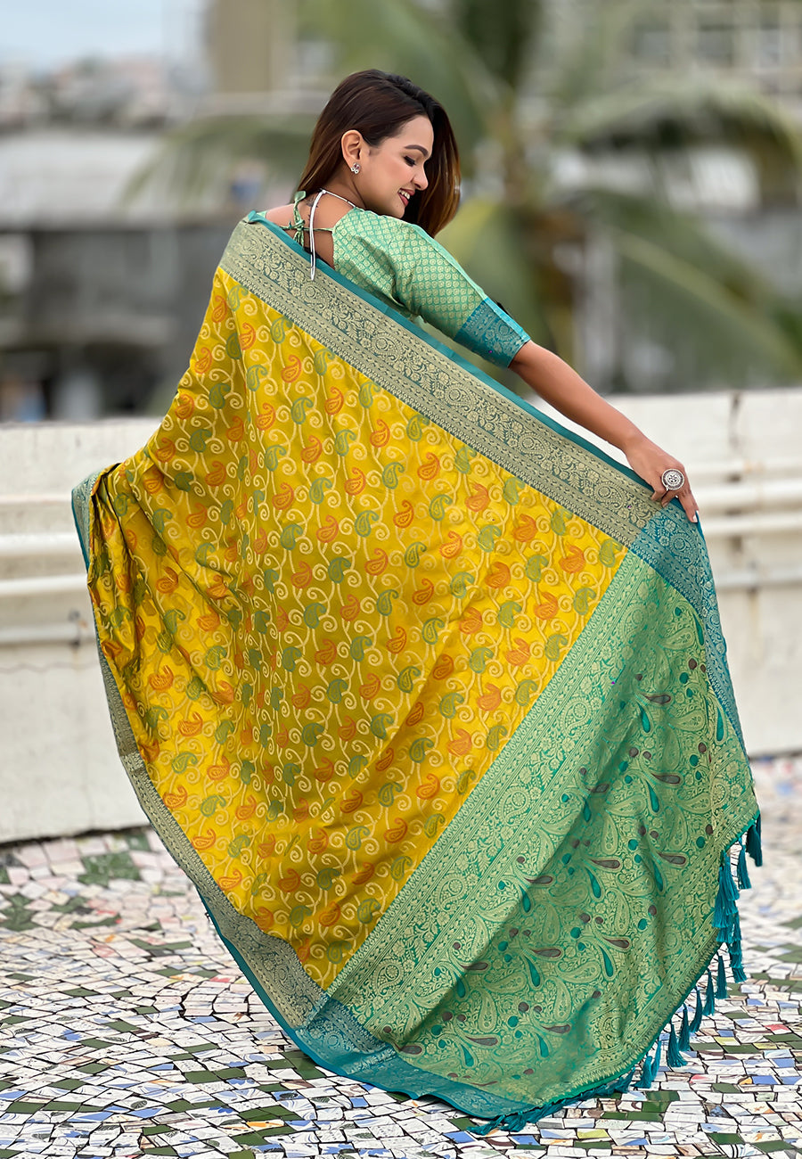 Mehendi Green Soft Silk Zari Woven Bandhani Patola Saree with Contrast Weaves