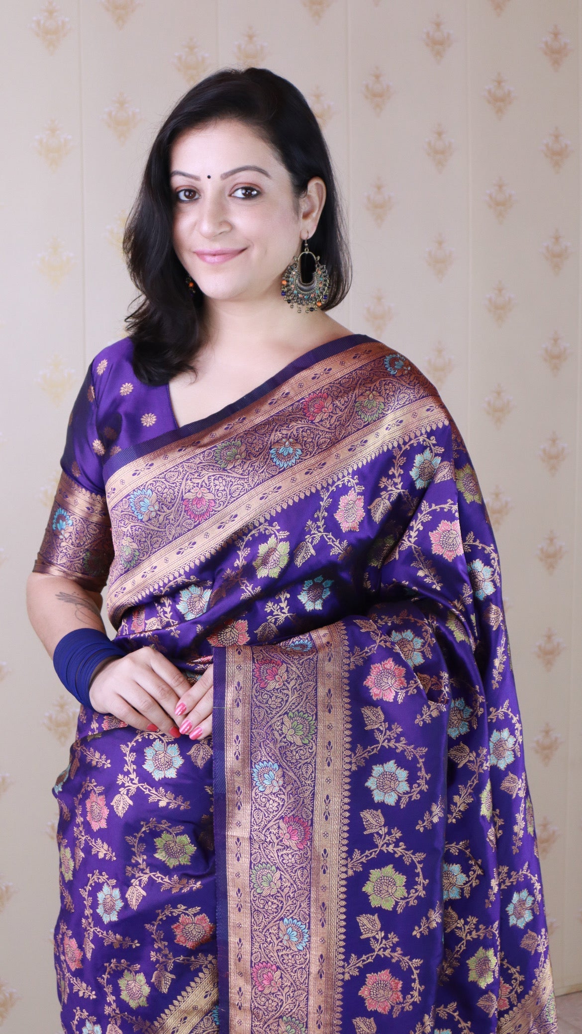 Violet Banarasi Jaal Soft Silk Gold Zari Meenakari Woven Saree
