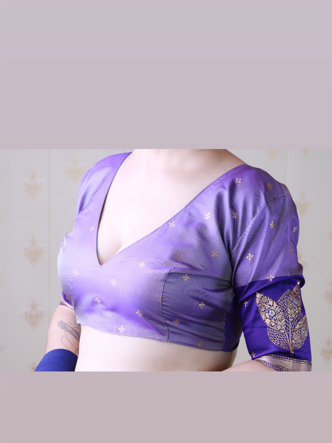 Violet Soft Silk Dusty Concept Floral Zari Woven Saree