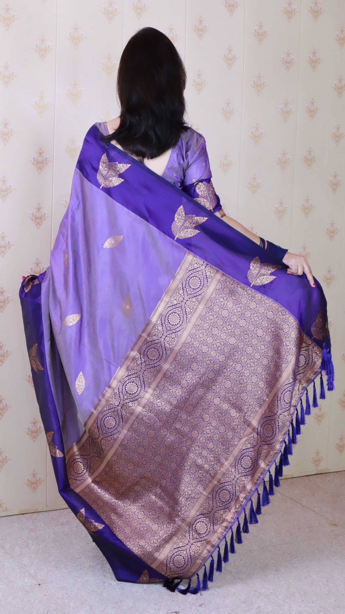 Violet Soft Silk Dusty Concept Floral Zari Woven Saree