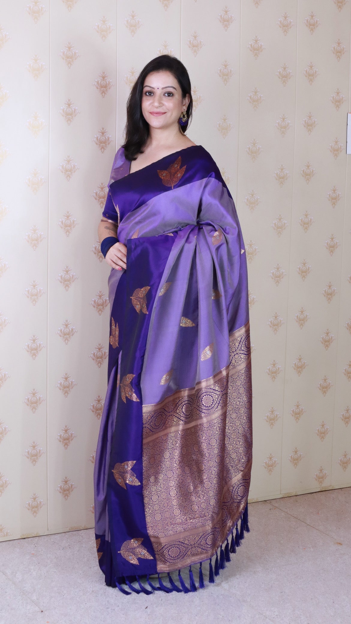 Violet Soft Silk Dusty Concept Floral Zari Woven Saree