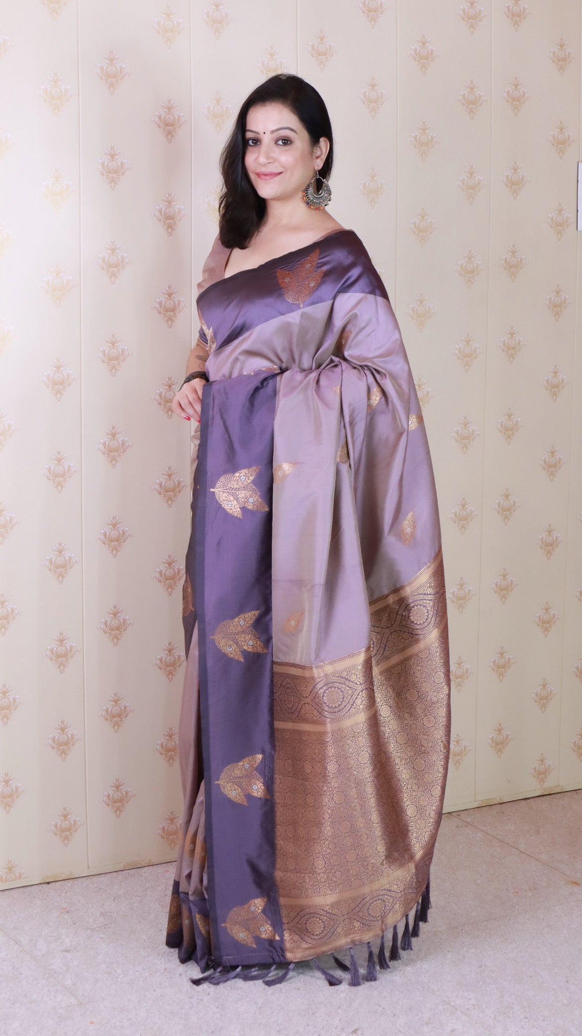 Lavender Soft Silk Dusty Concept Floral Zari Woven Saree