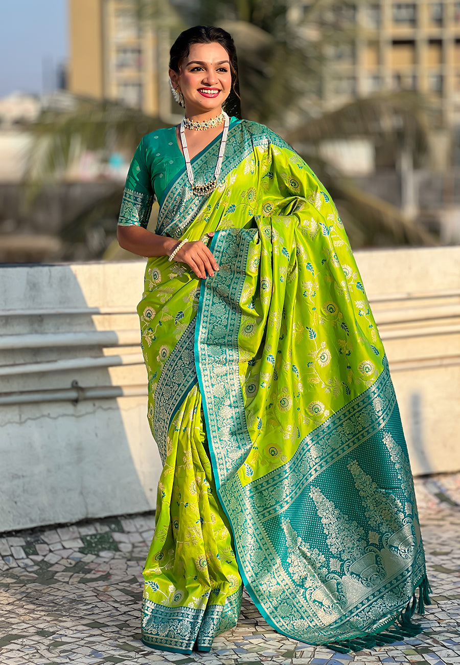 Parrot Green Banarasi Contrast Jaal Soft Silk Zari Woven Saree