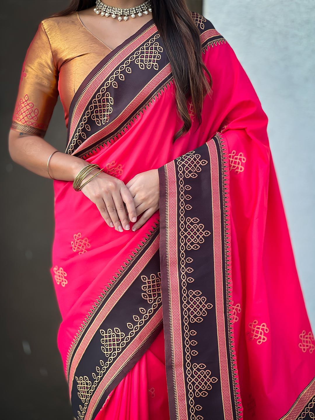 Pink Soft Silk Traditional Zari Contrast Woven Saree