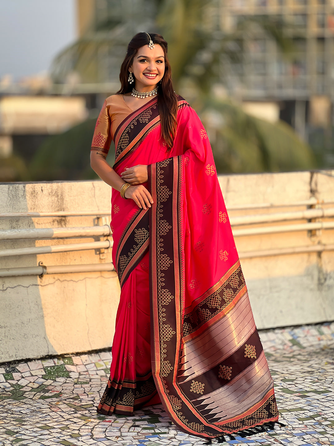 Pink Soft Silk Traditional Zari Contrast Woven Saree