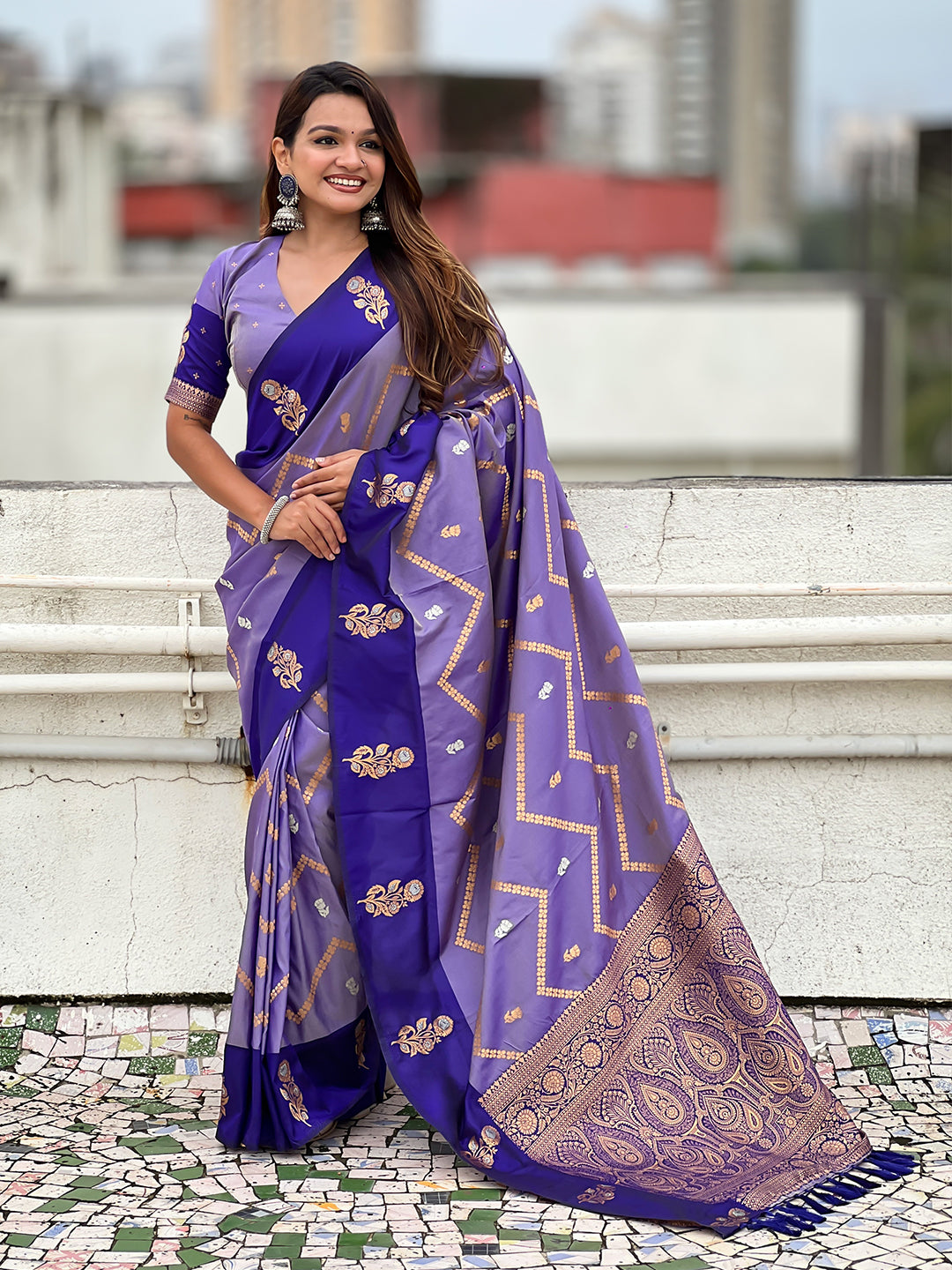 Violet Soft Silk Dusty Concept Zig Zag Zari Woven Saree