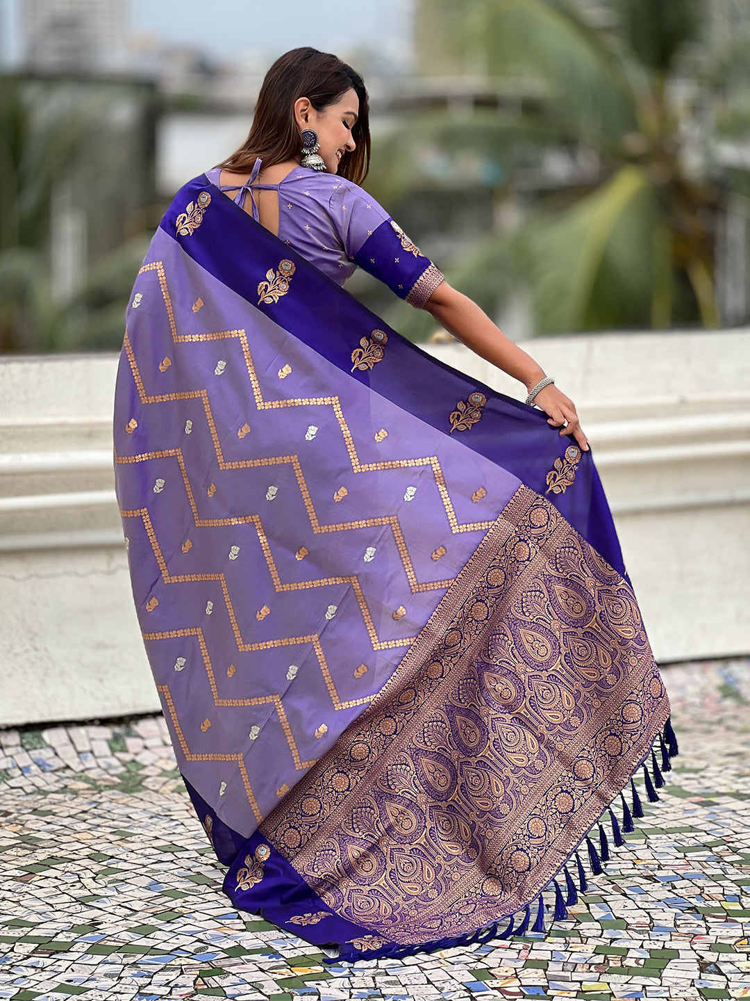 Violet Soft Silk Dusty Concept Zig Zag Zari Woven Saree