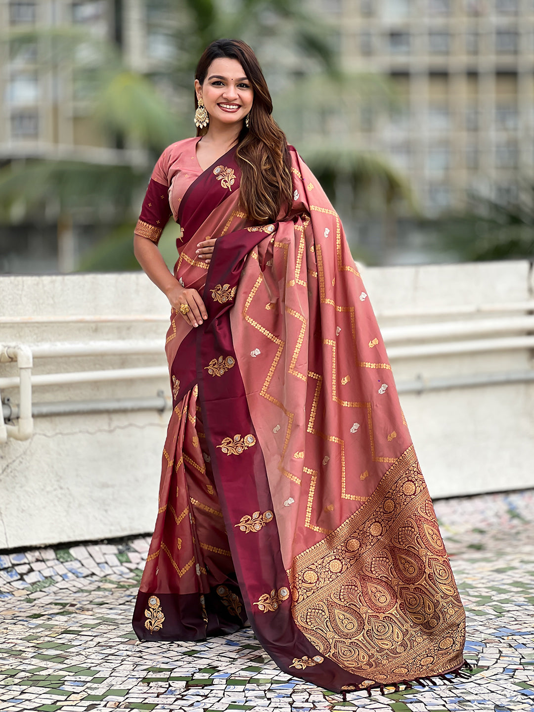 Dusty Pink Soft Silk Dusty Concept Zig Zag Zari Woven Saree