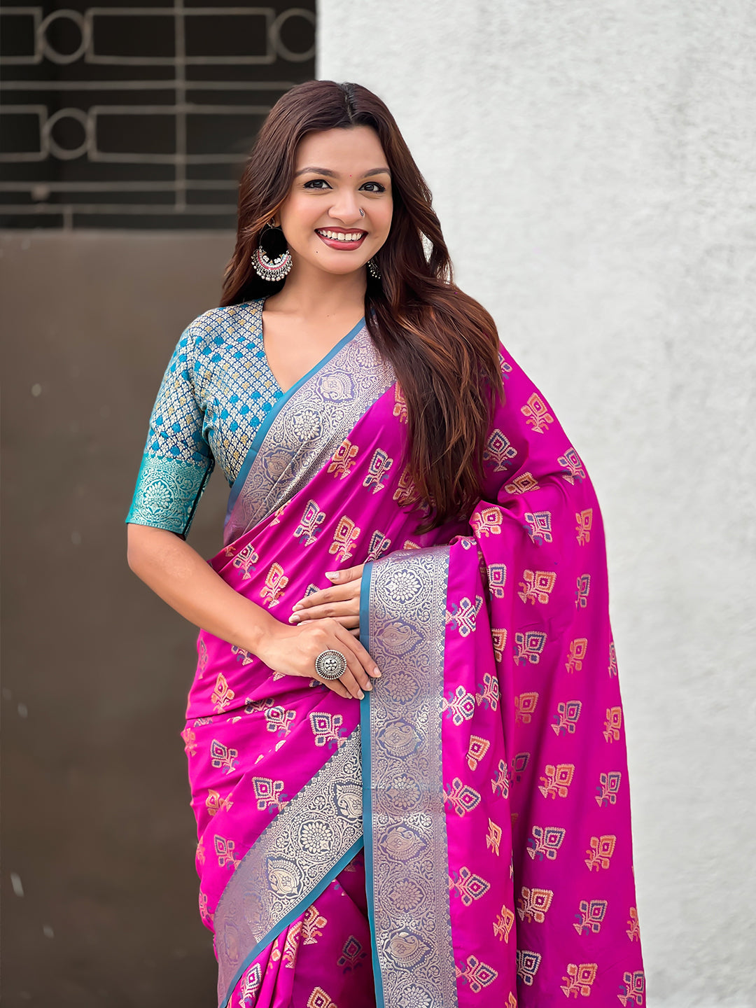 Purple Soft Silk Zari Woven Ikkat Patola Saree with Contrast Weaves