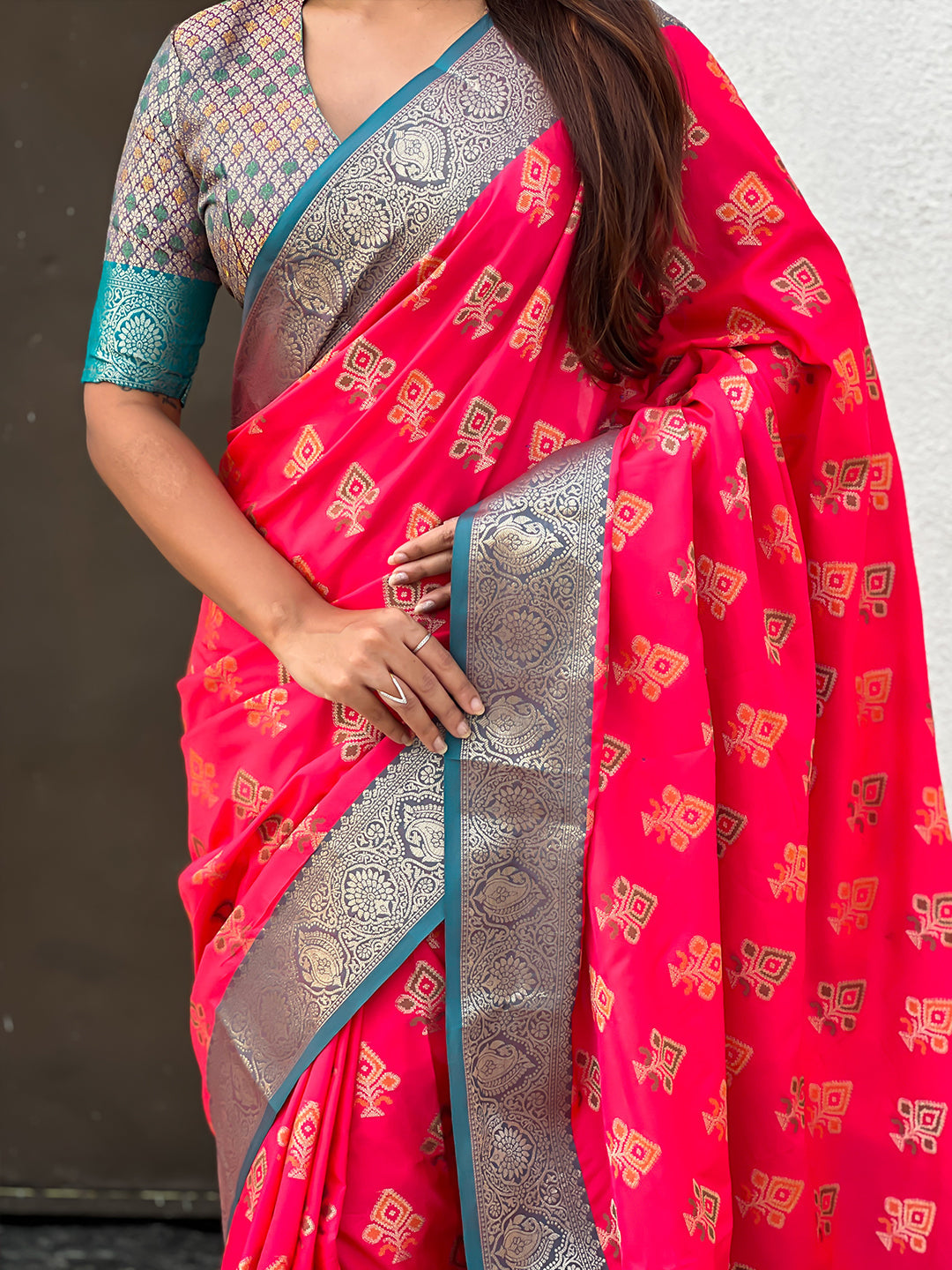 Pink Soft Silk Zari Woven Ikkat Patola Saree with Contrast Weaves