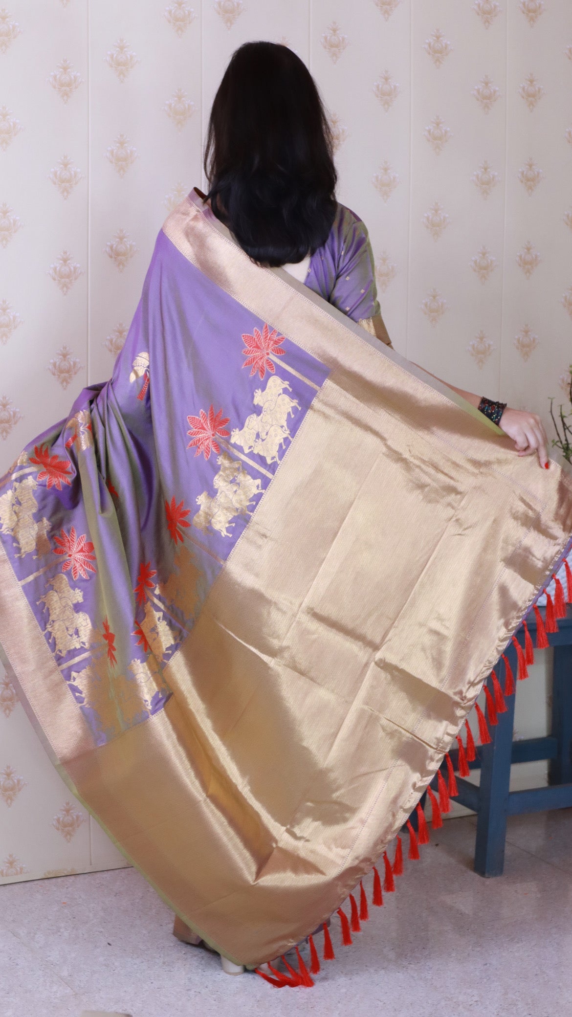Lavender Grey Soft Silk Saree with Kamdhenu Weaves Zari Woven Saree