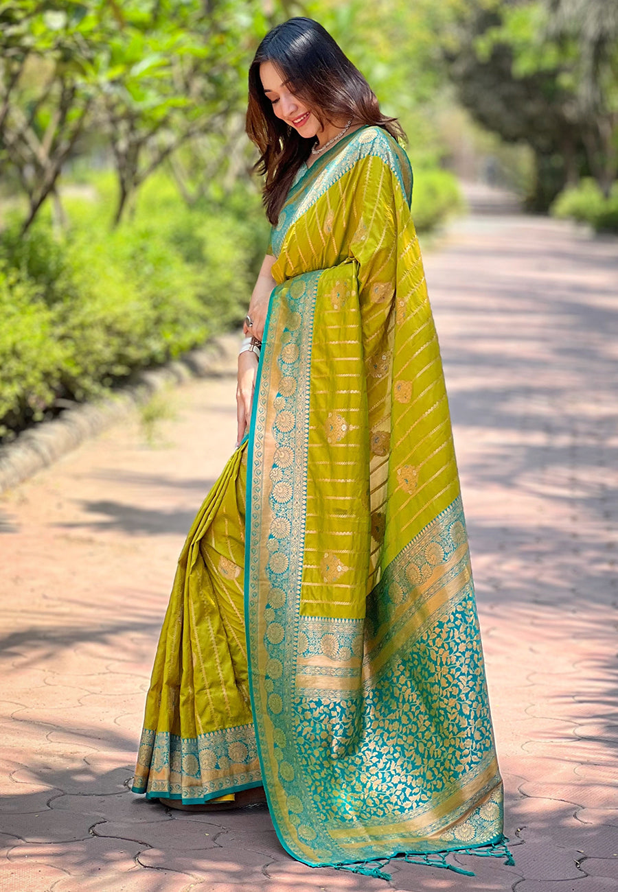 Mehendi Green Pink Soft Silk Contrast Zari Woven Saree