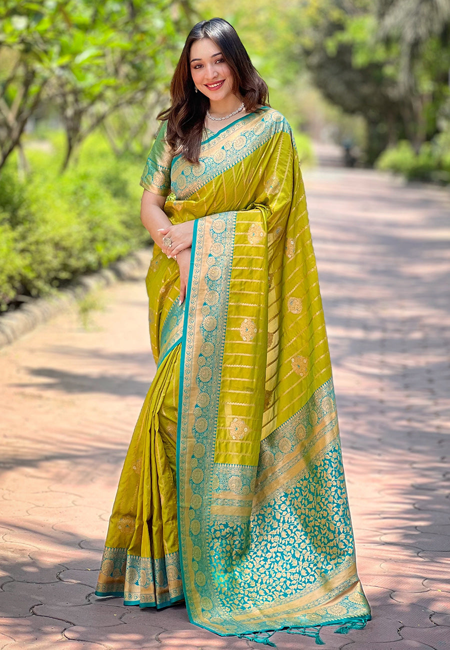 Mehendi Green Pink Soft Silk Contrast Zari Woven Saree