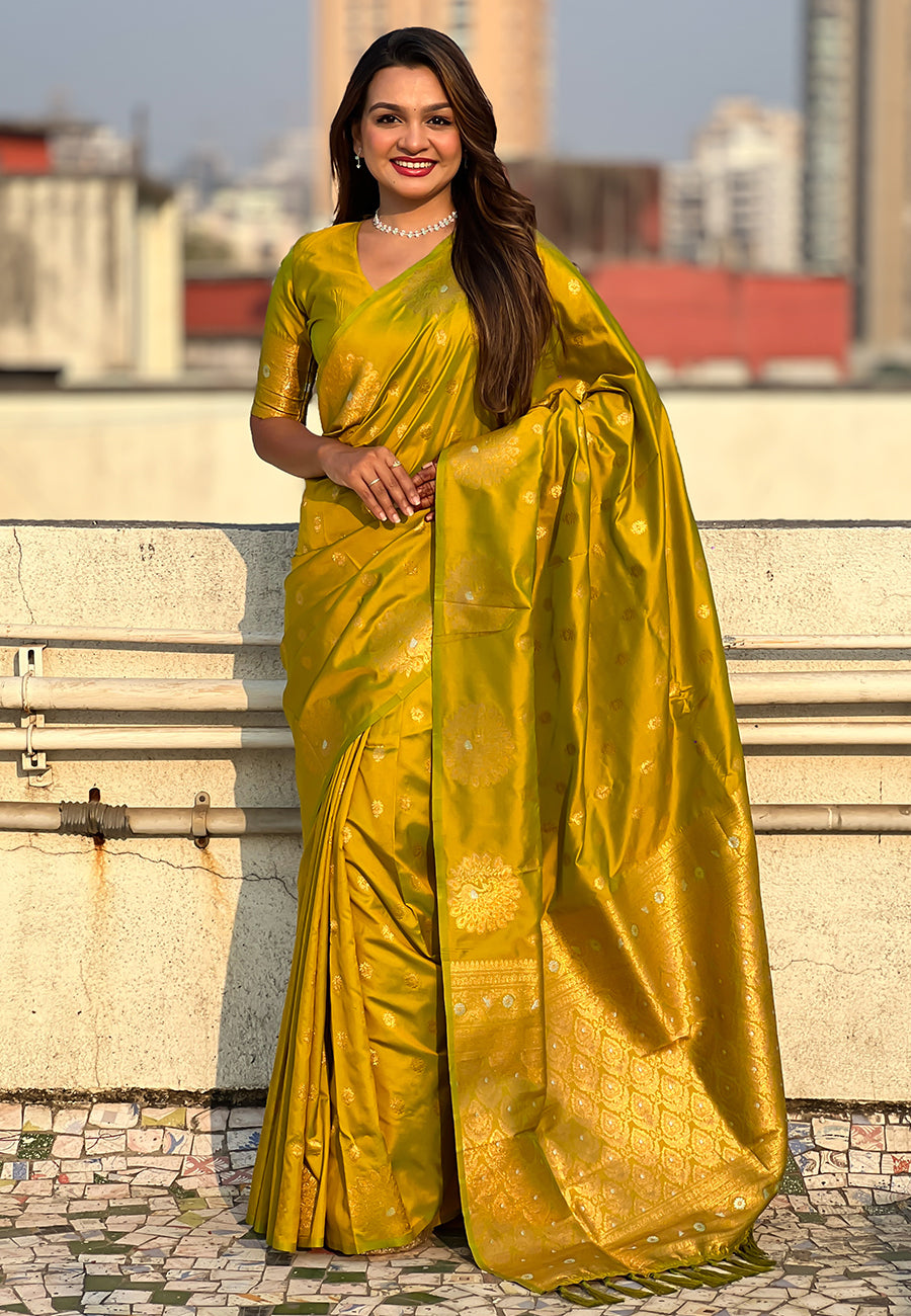 Mehendi Green Soft Silk Dual Zari Woven Saree with Peacock Border