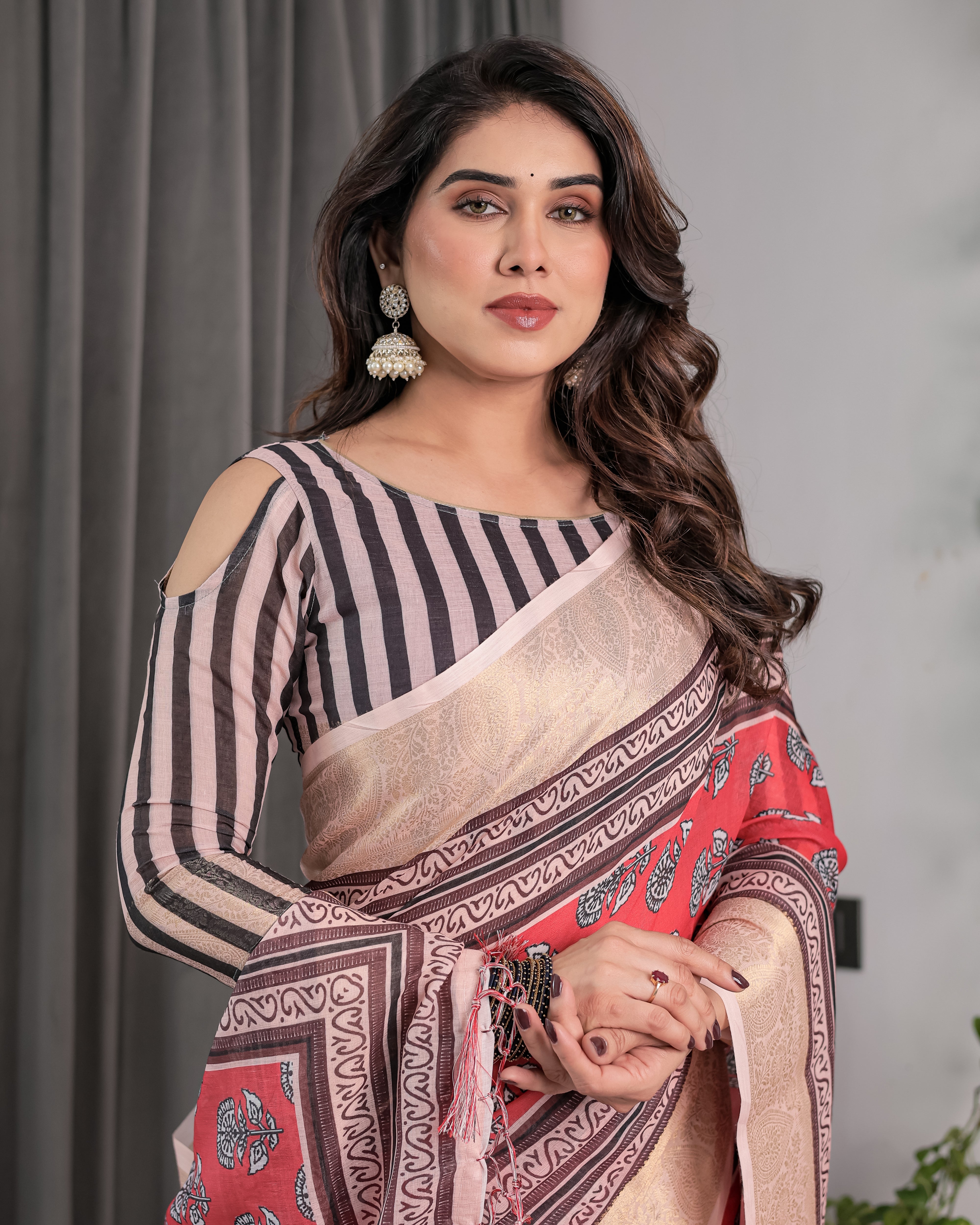 Rust Red Handloom Cotton Linen Saree with Black Floral Buti Print & Zari Border