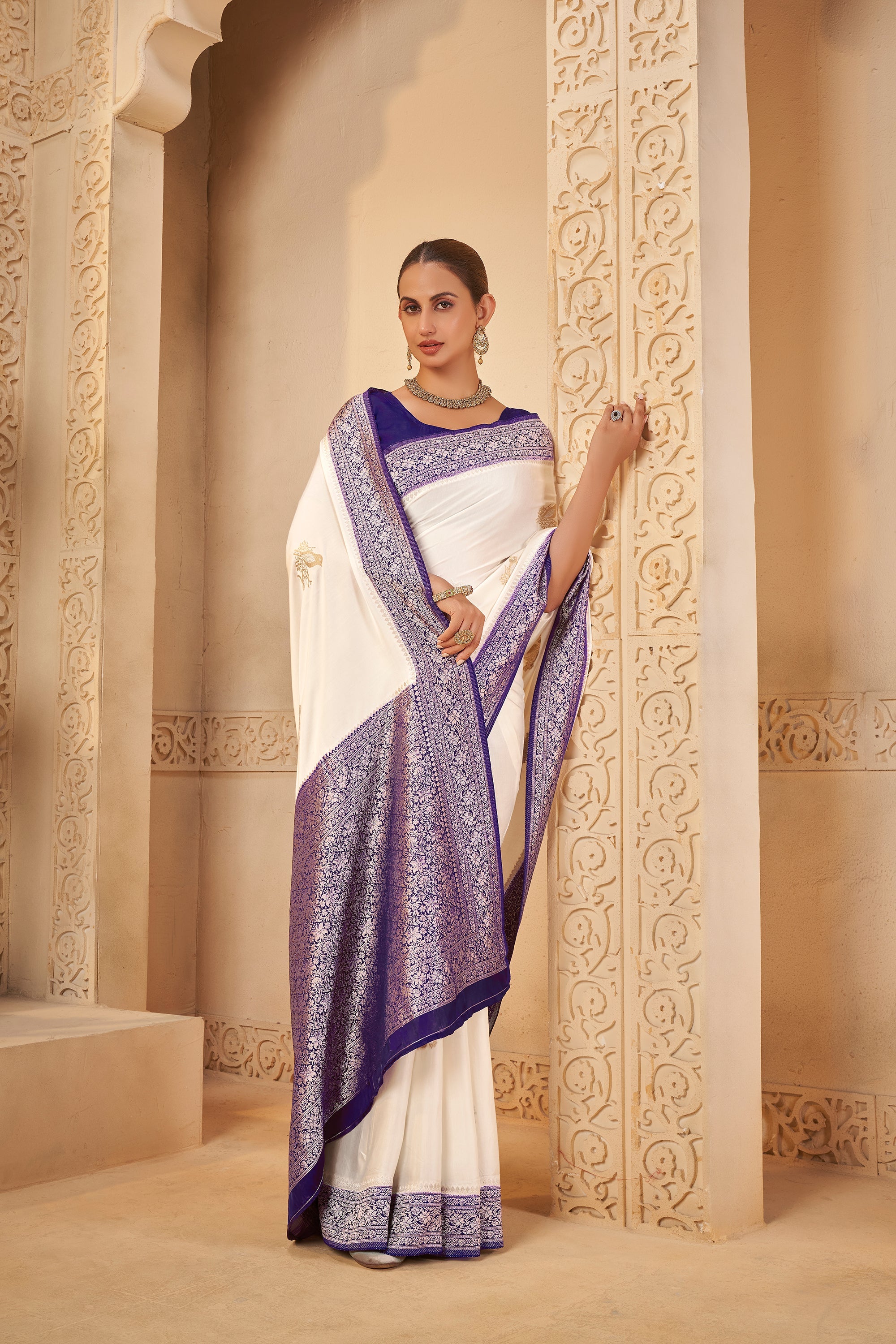 Divine White Saree with Purple Accents – Tradition Meets Luxury - Gunj Fashion