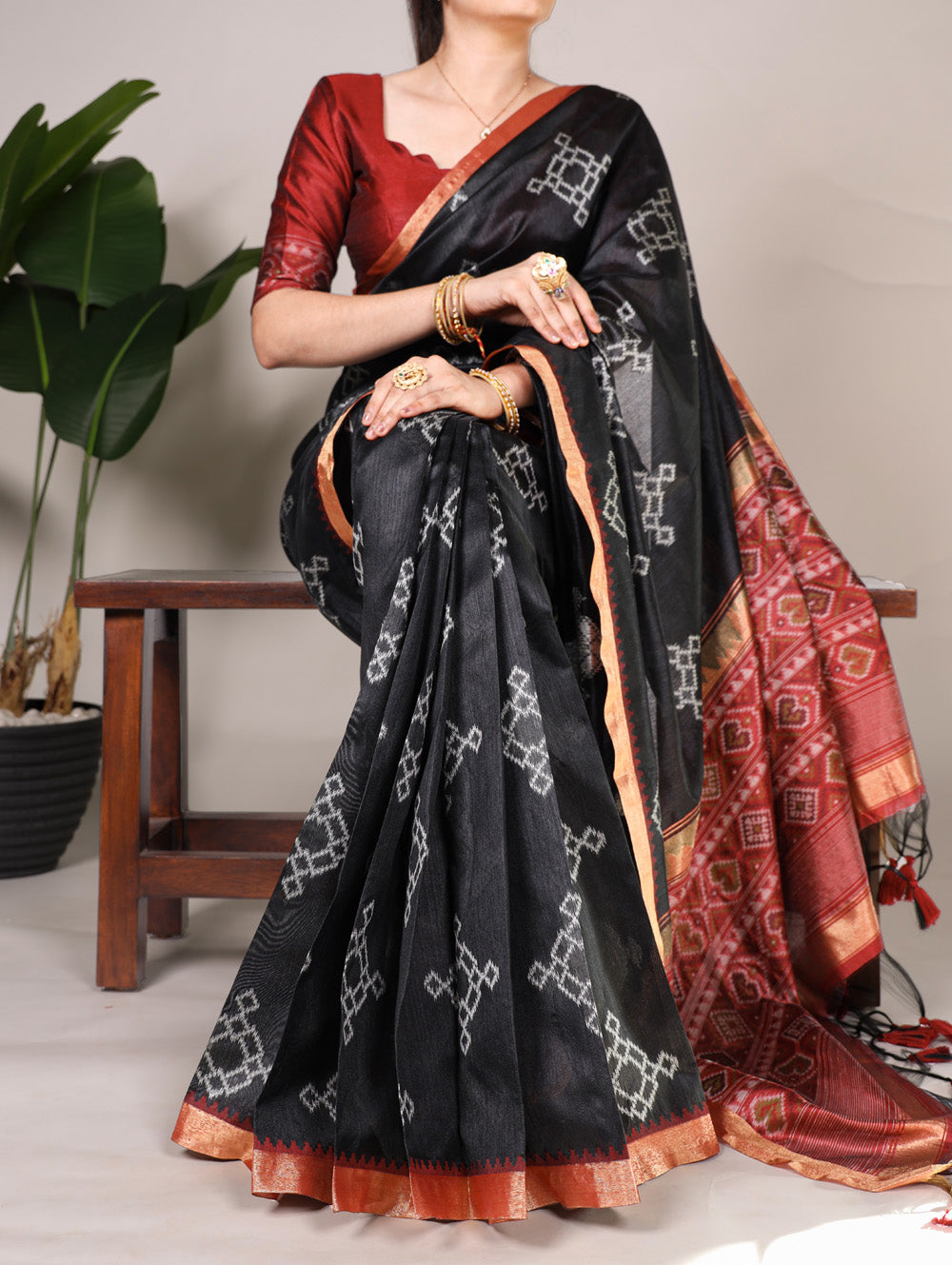 Black Jacquard silk saree with zari weaving