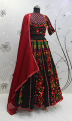 Black Embroidered Perfect Beautiful Navratri Special Chaniya Choli