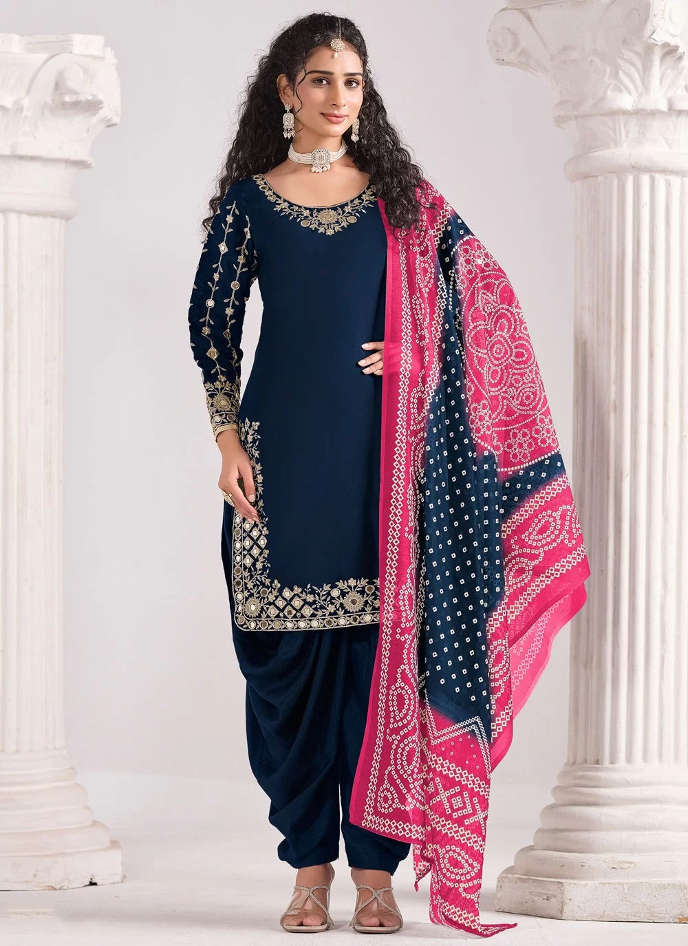 navy blue punjabi dress Navy Blue Punjabi Suit: Crepe Silk Salwar Kameez With Lace Dupatta