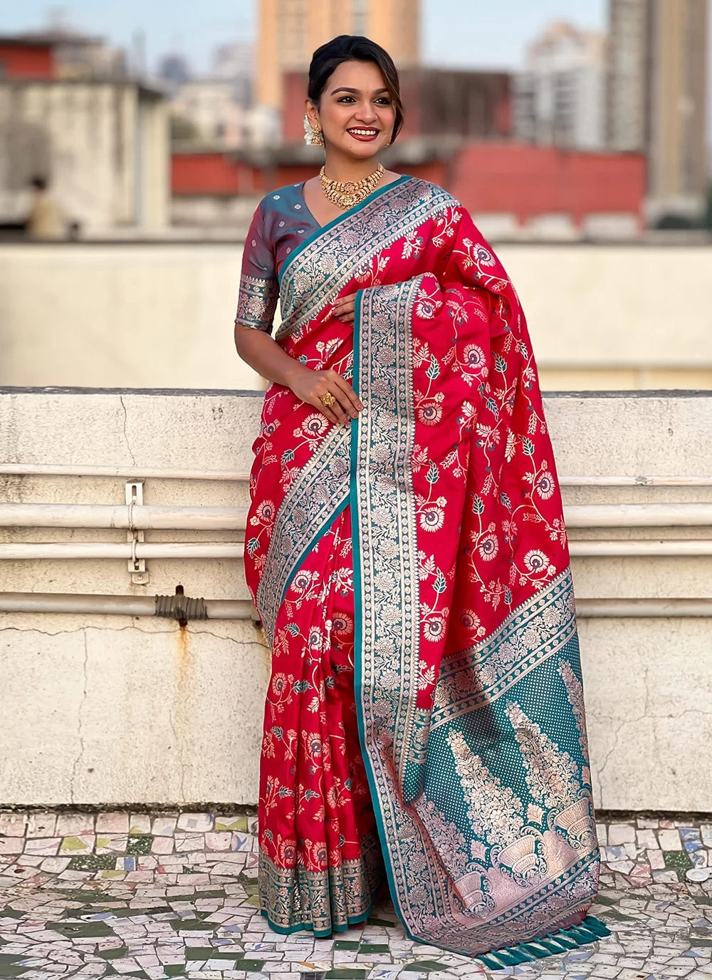 Designer Banarasi silk saree for wedding in dark pink with zari weaving