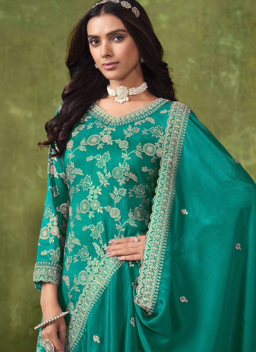 embroidered-dola-silk-pakistani-suit-in-turquoise