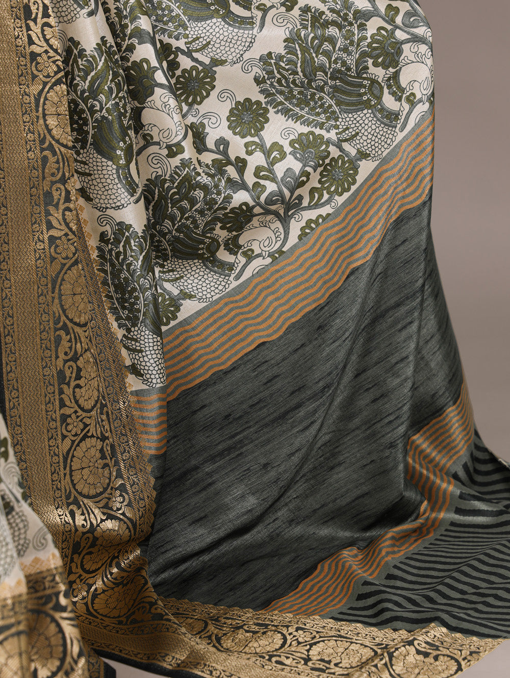 Mehendi color ethnic saree with blouse piece