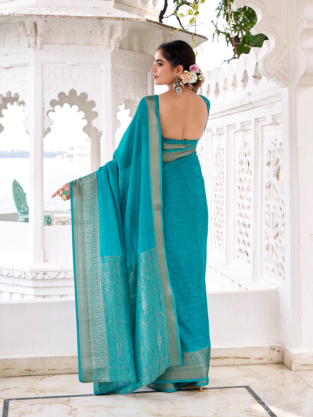 Chinon saree with unstitched blouse material