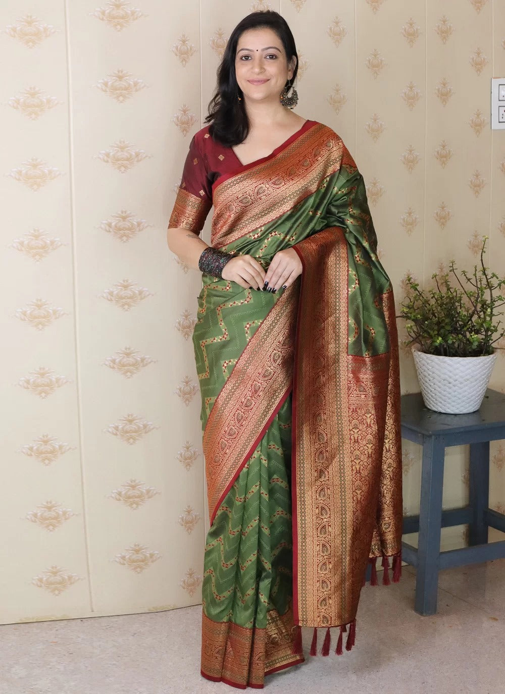 Traditional Green Red Banarasi Silk Saree with Gold Zari Geometric Weave