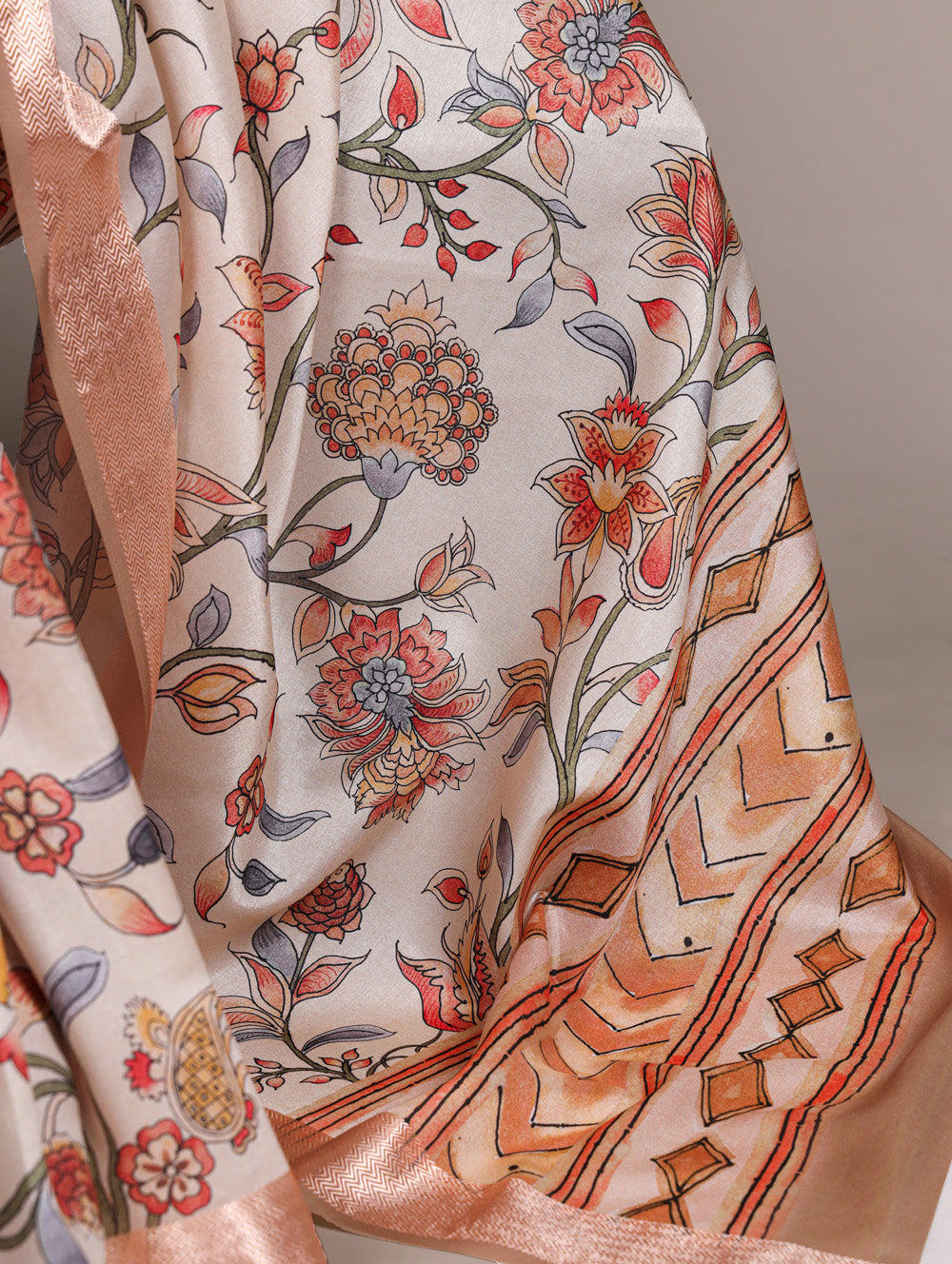 Floral print Tasar silk saree with blouse piece