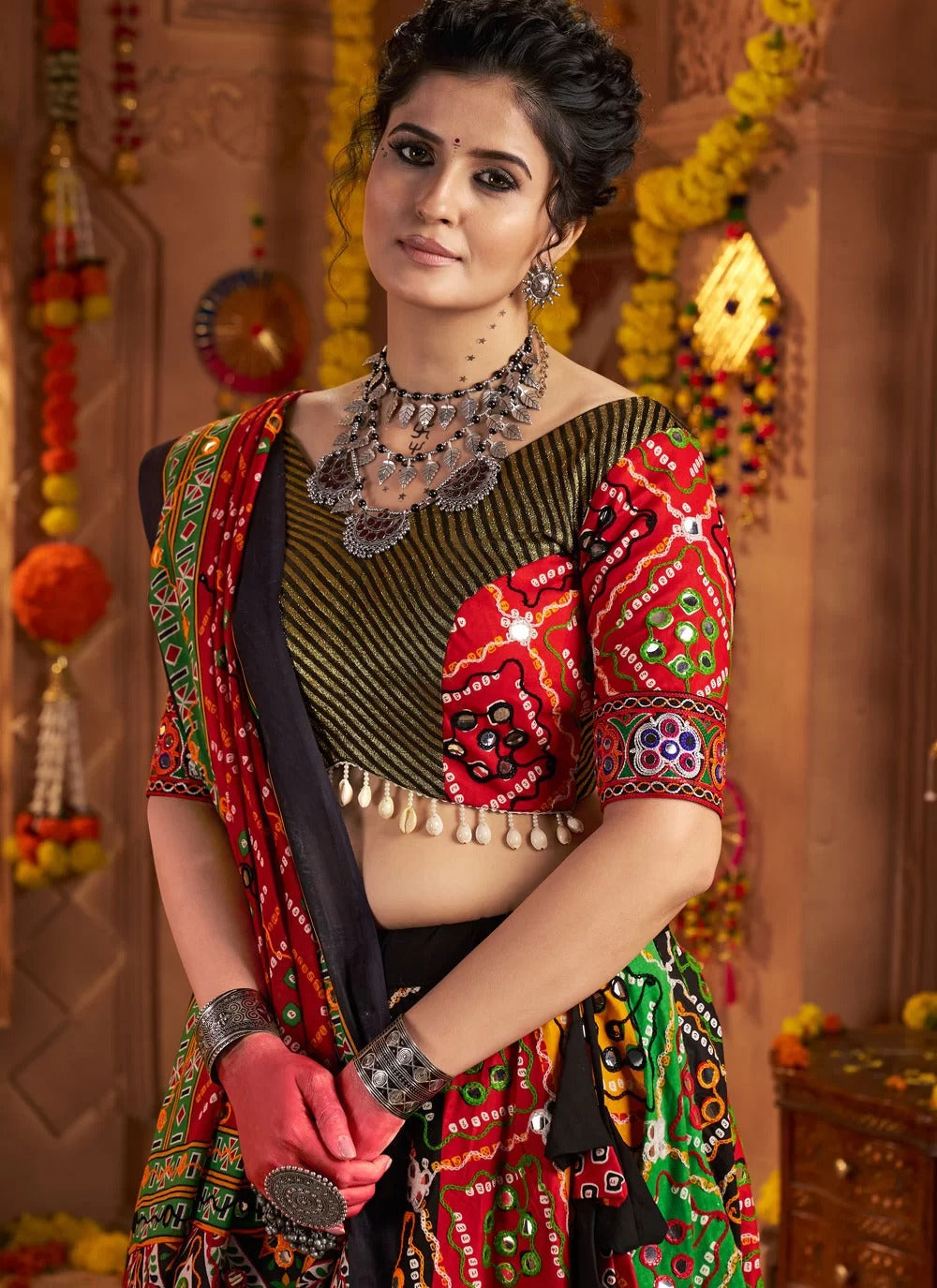 Maroon dupatta with matching foil work and printed detailing