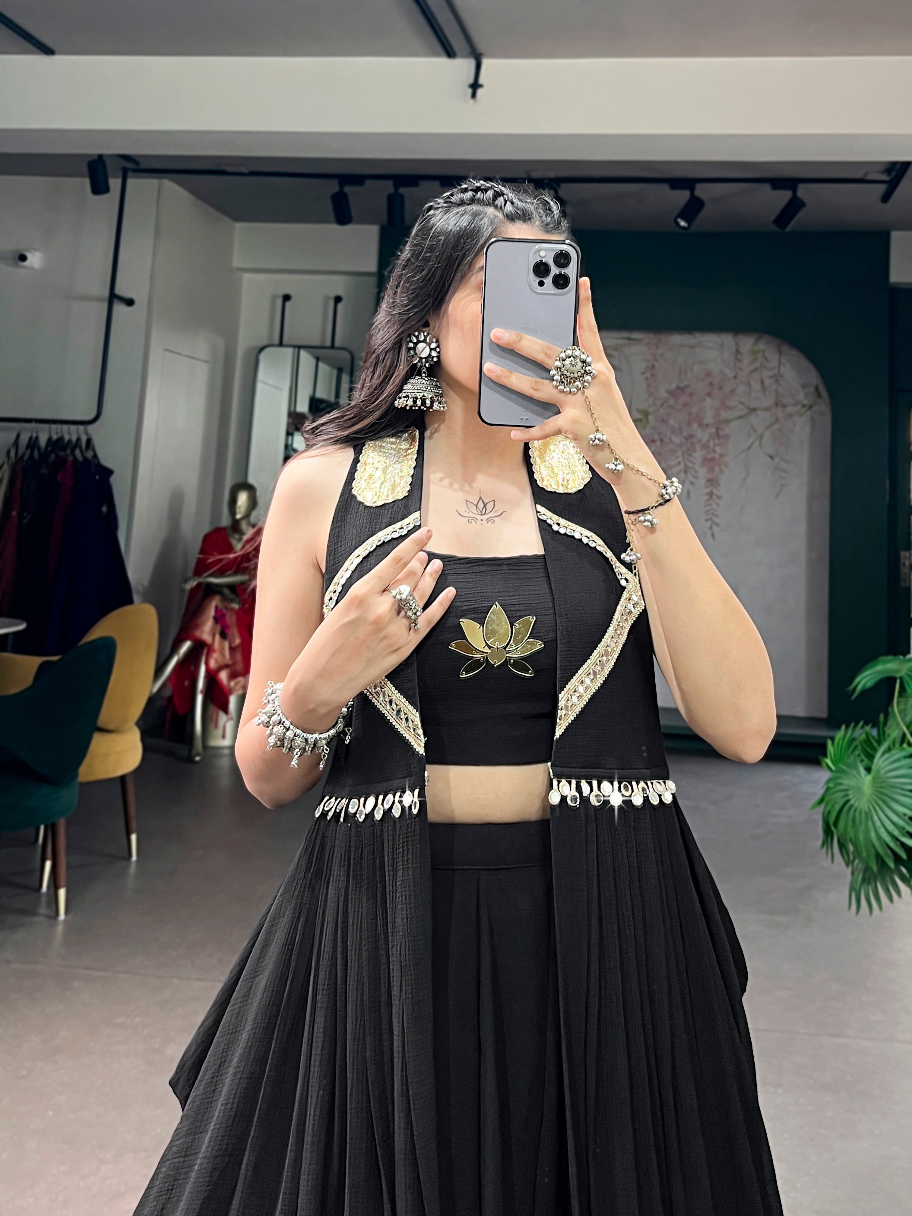 Indian Women Wear Navratri Chaniya Choli