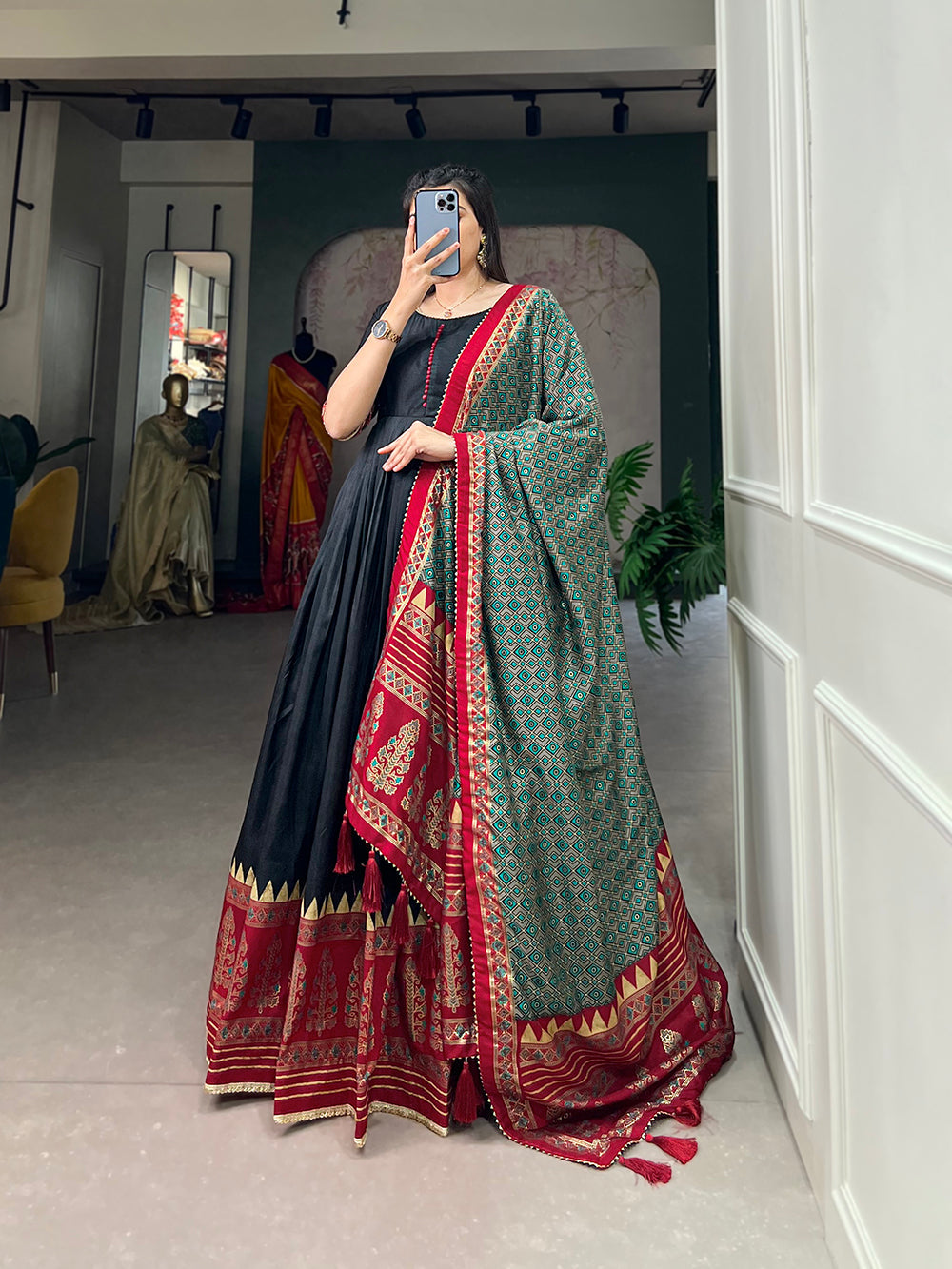 Black Color Print With Foil Print Tussar Silk Dress