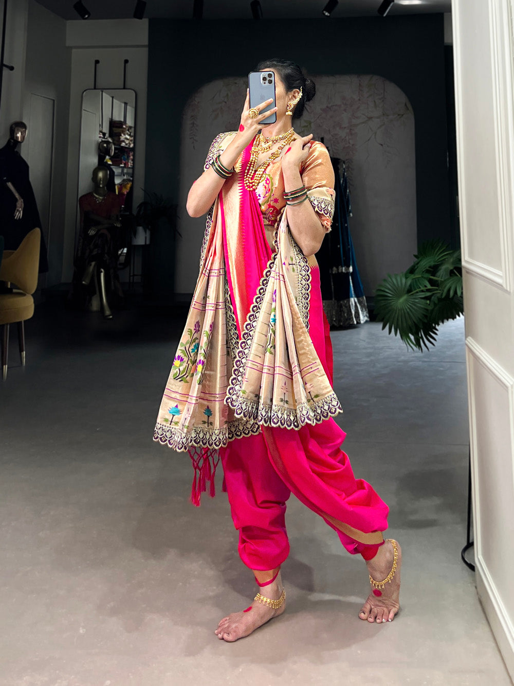 Pink jacquard silk saree for weddings and festivals