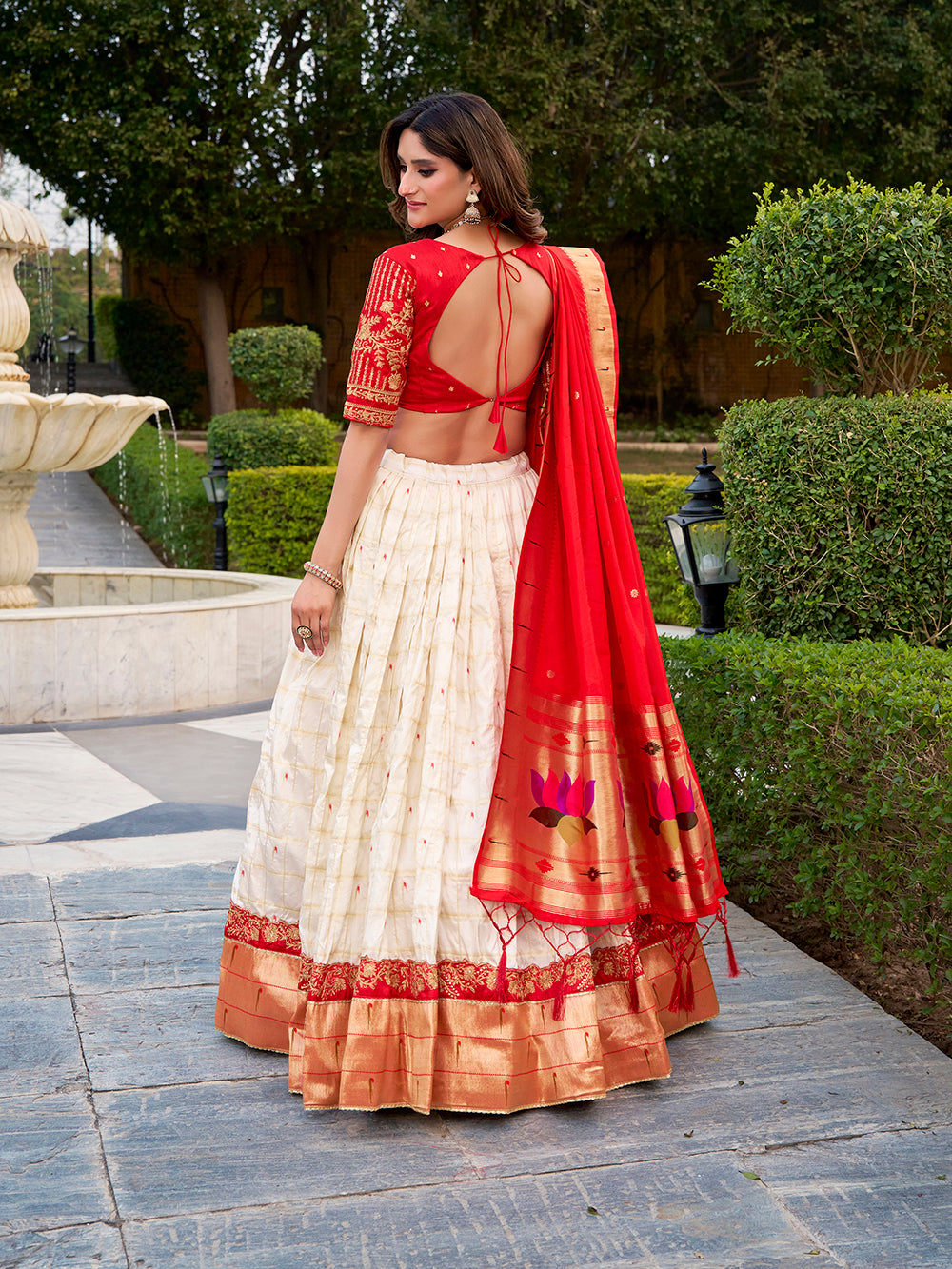 south indian wedding lehenga paithani