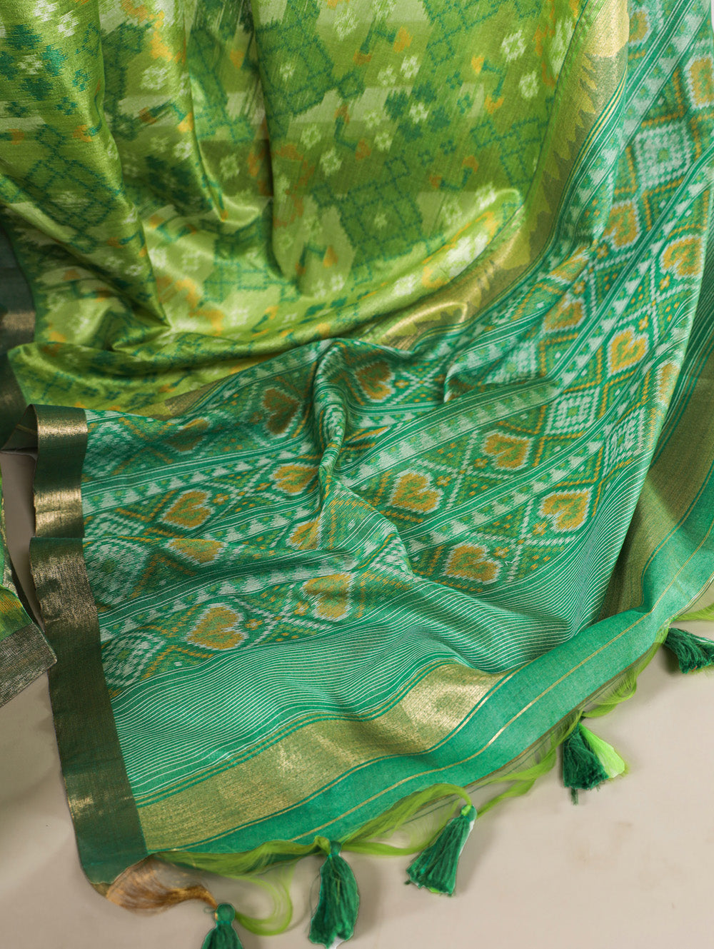 Traditional Indian Jacquard silk saree