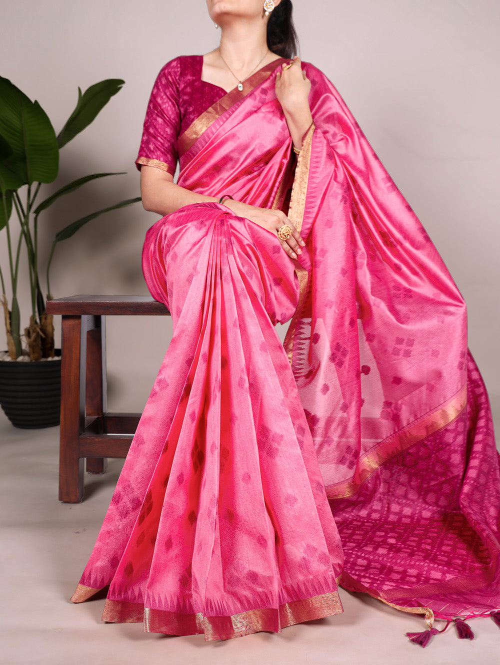 Pink Jacquard silk saree with zari weaving