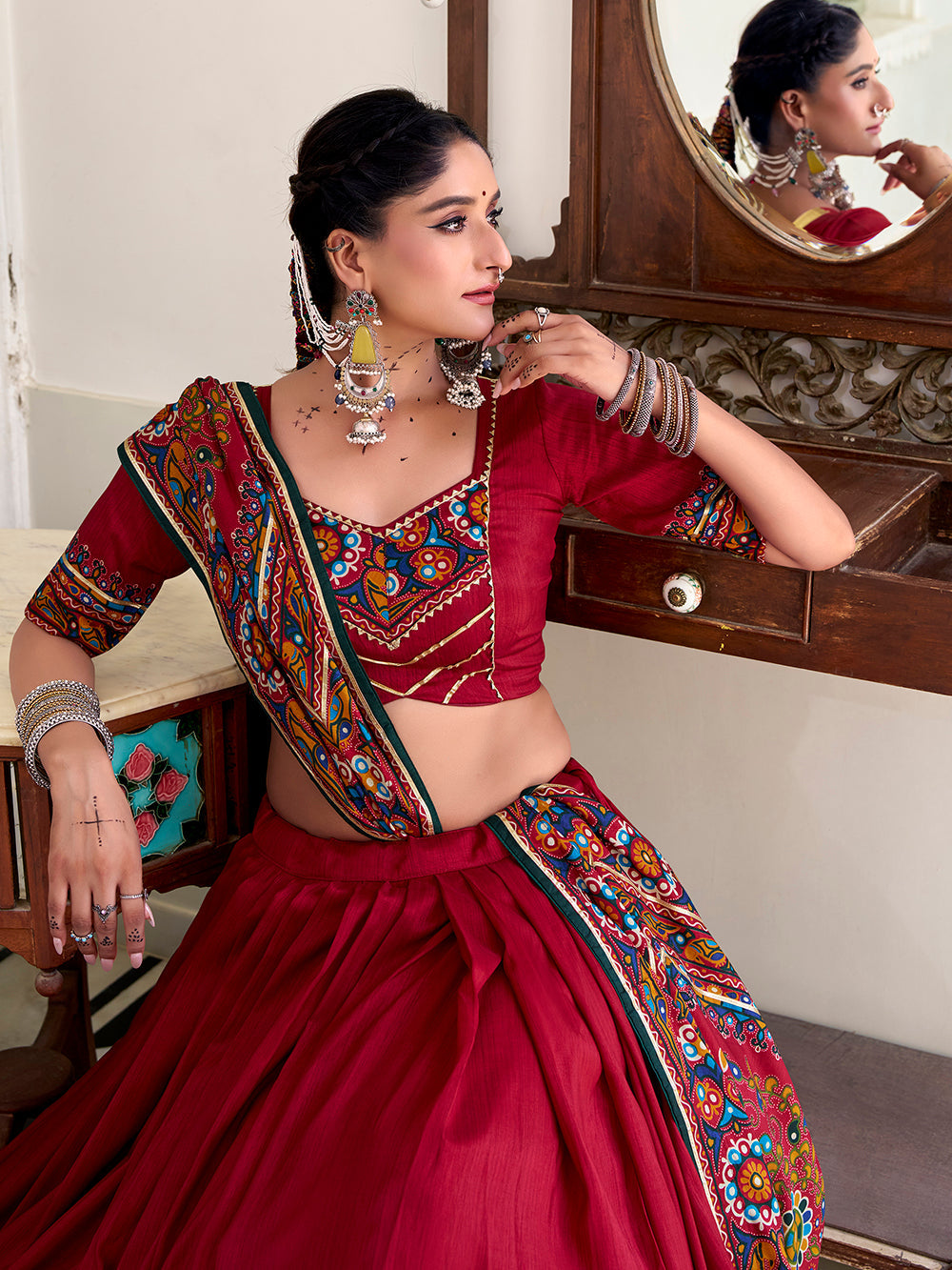 Red gamthi dupatta with tassar silk lehenga