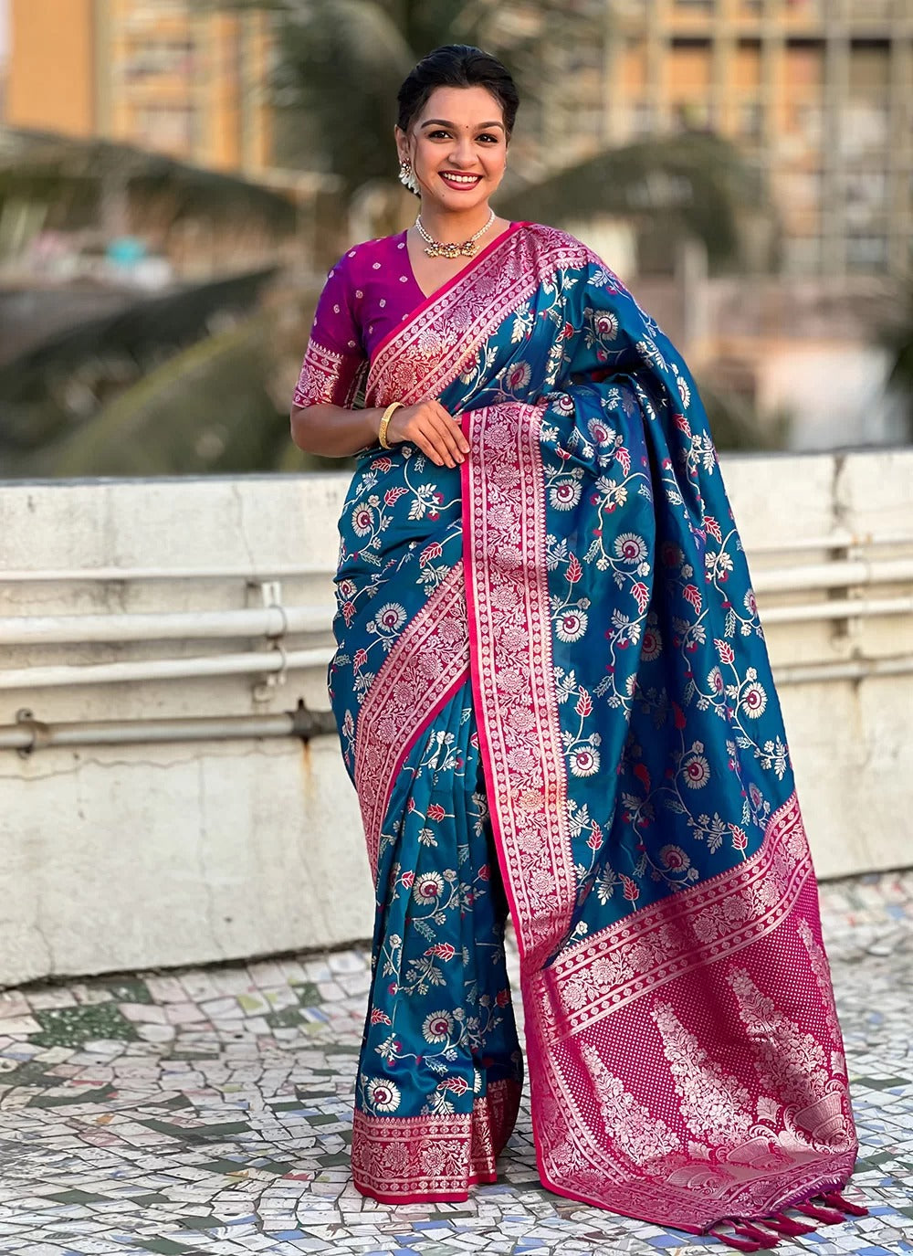 Banarasi silk saree for wedding in rama color with zari weaving