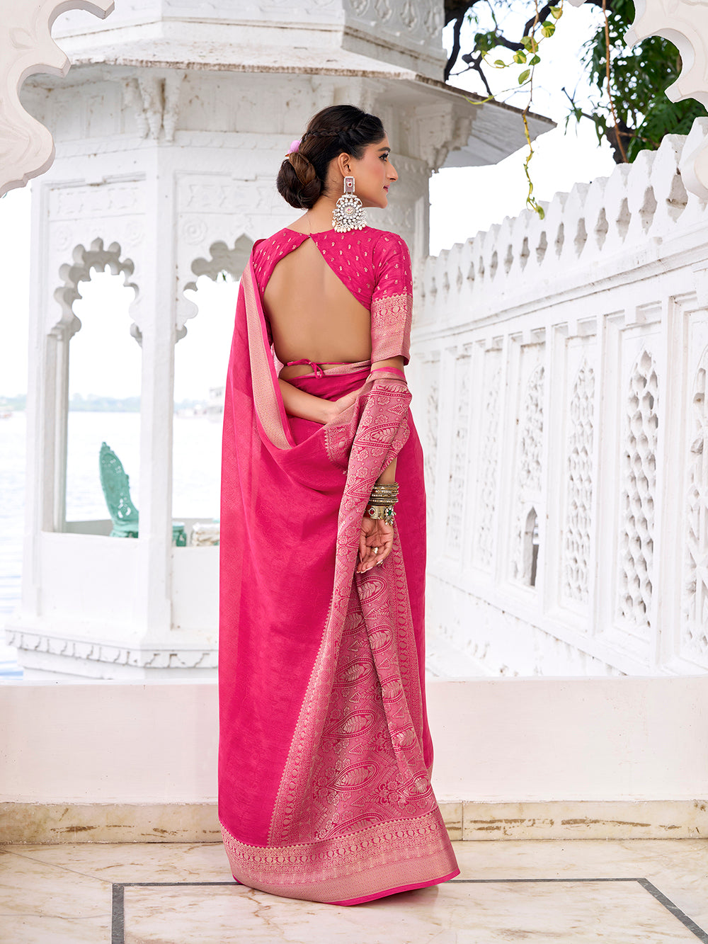 Chinon saree paired with traditional jewelry