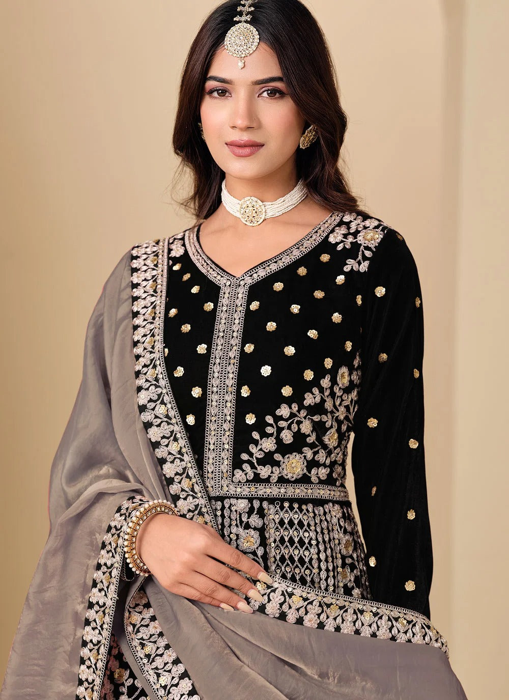 Elegant black party wear ethnic suit for women