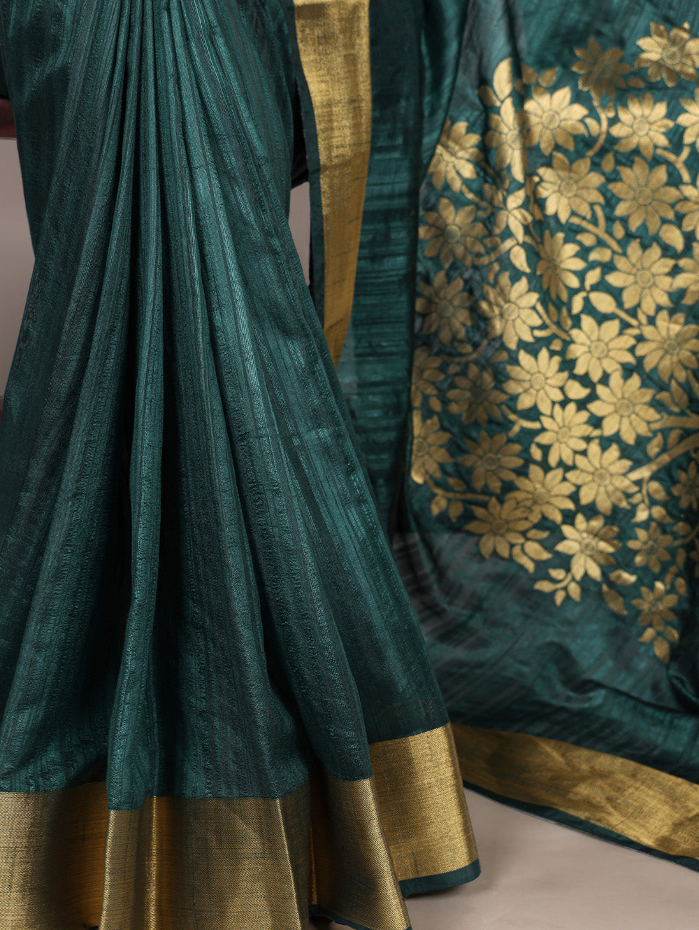 Traditional green saree for weddings